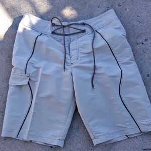 Columbia Two-Tone Khaki and Dark Brown Outdoor Shorts